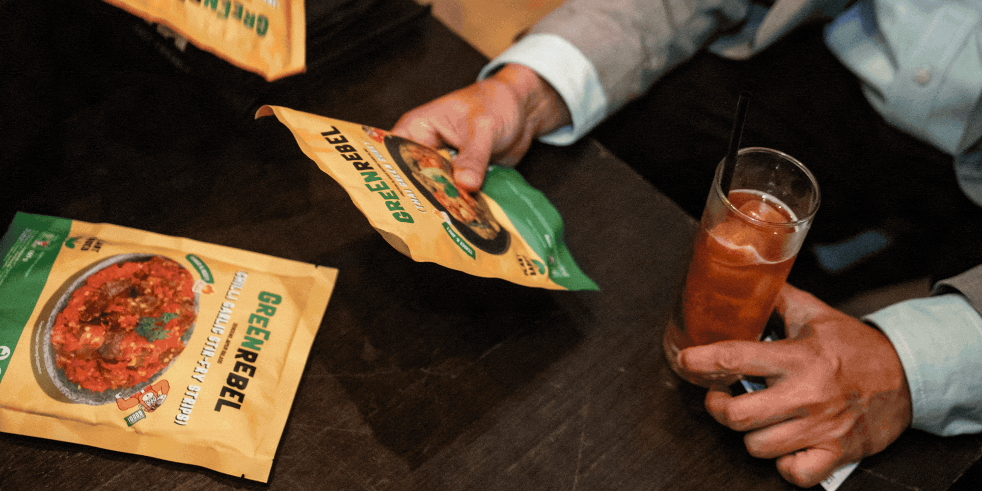 sticky-image--desktop